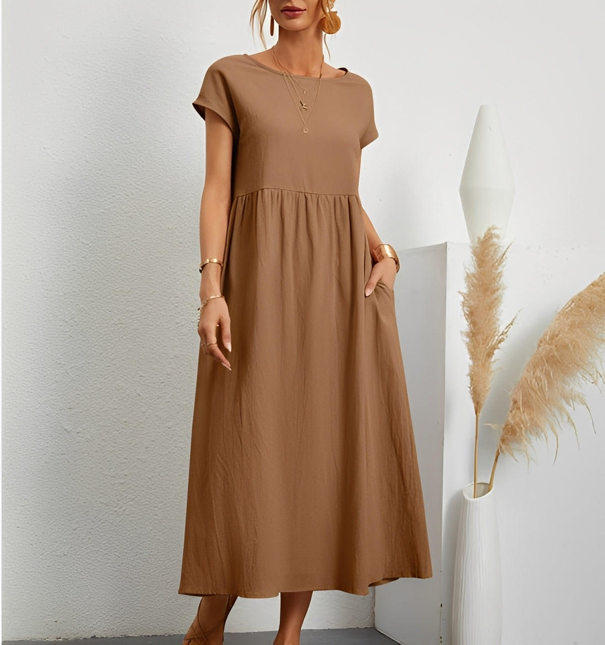Caroline – Tyylikäs mekko