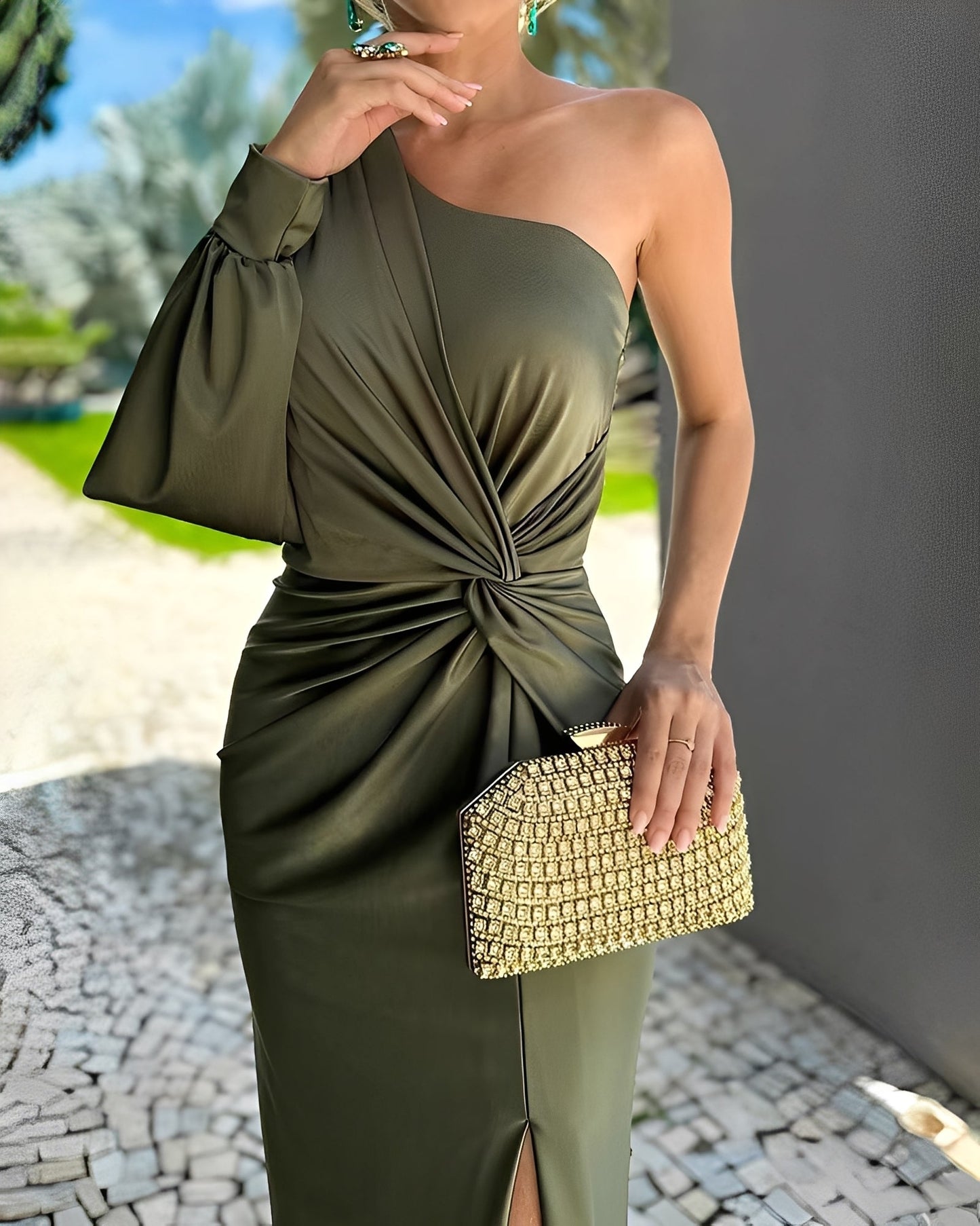 Pauline - Tyylikäs, drapeerattu One-Shoulder-mekko naisille