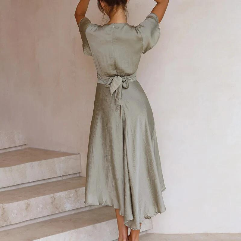 Sassy – Vintage Virtaava Mekko