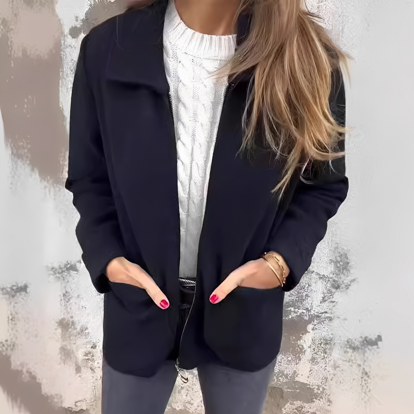 Abby - Tyylikäs, lämmin takki taskuilla naisille