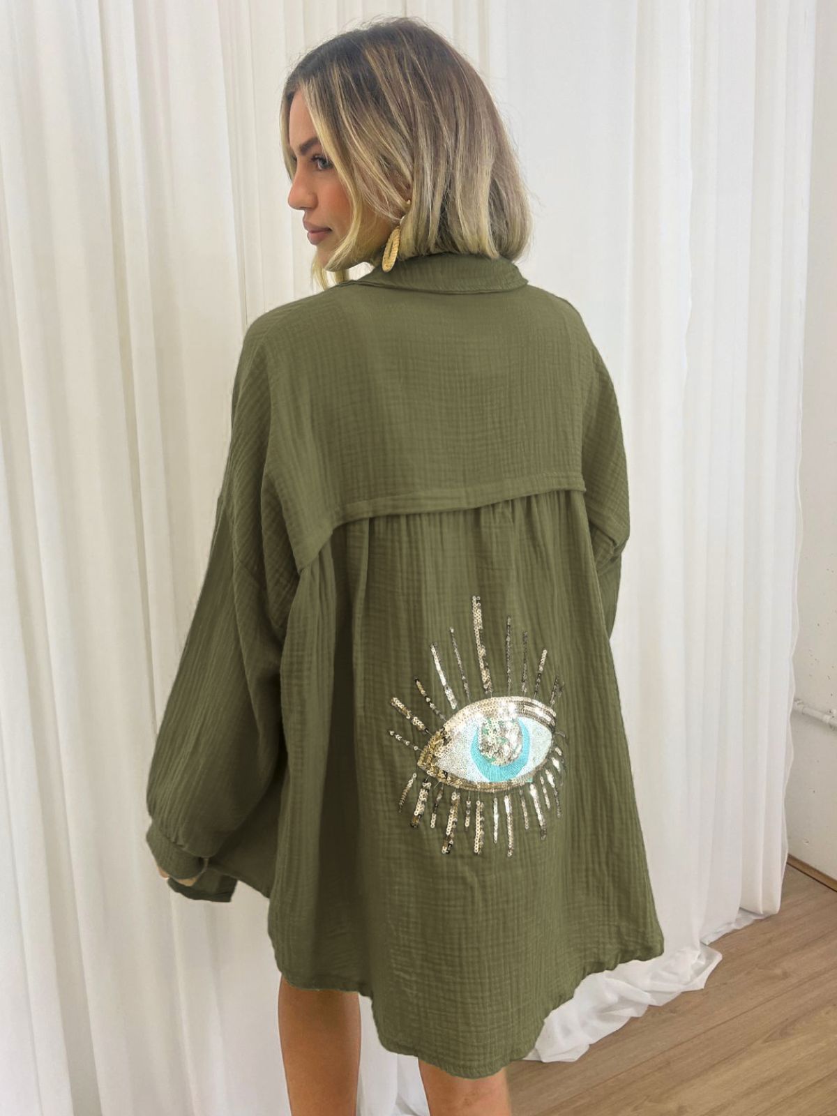 Giada – Kirjailtu Ylisuuri Kimono