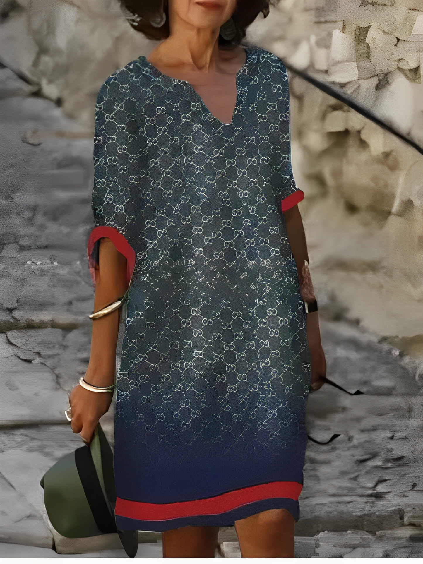 Malia – Mini-mekko graafisella kuviolla