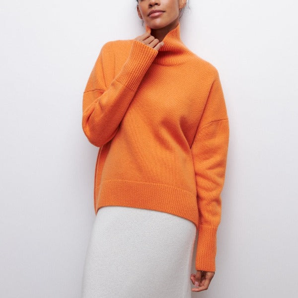 Berenice – Pullover korkealla kauluksella