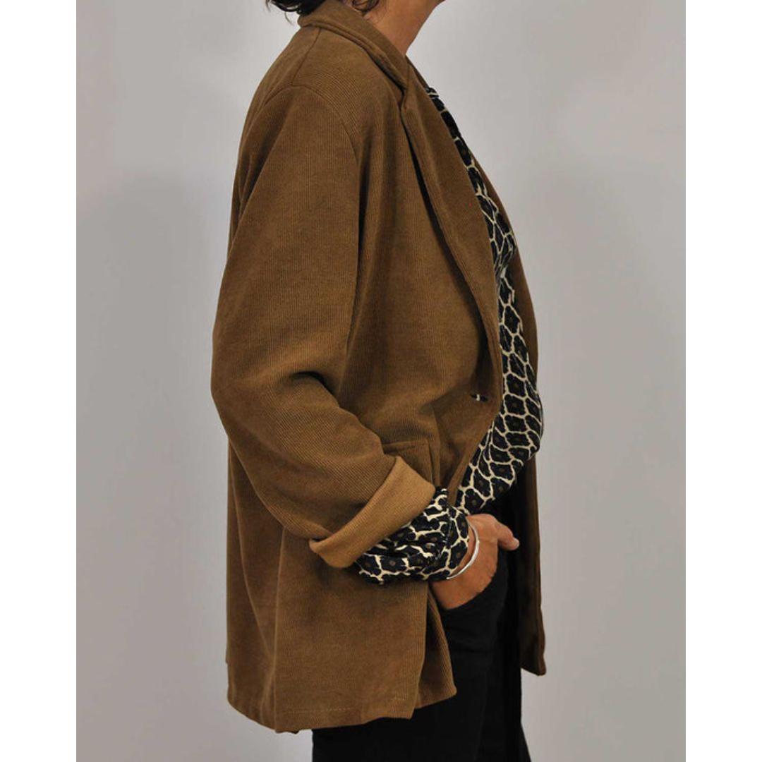 Zara – Rento V-kaula-aukko-pusero