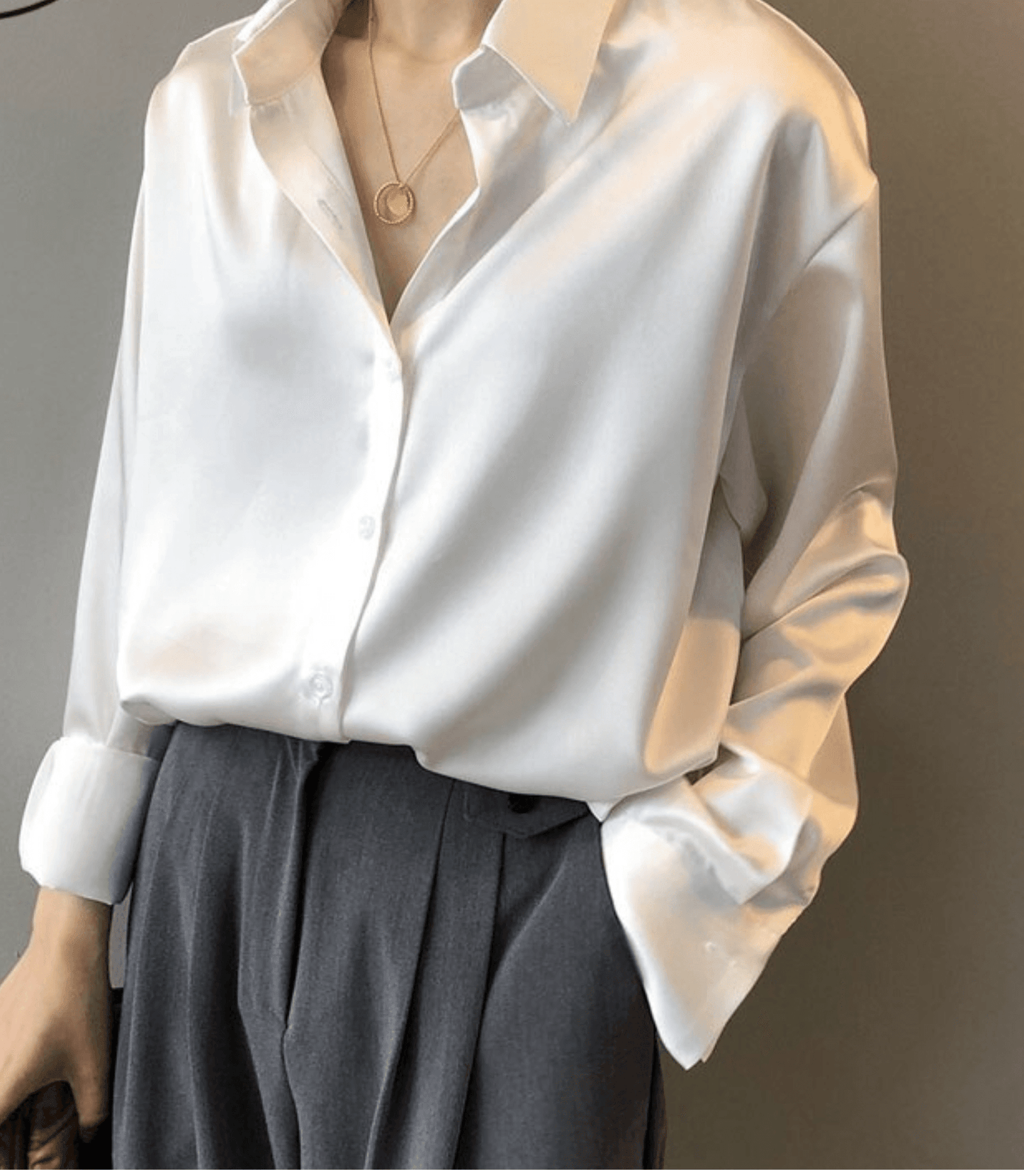 Magnolia – Satiinipusero nappien kanssa