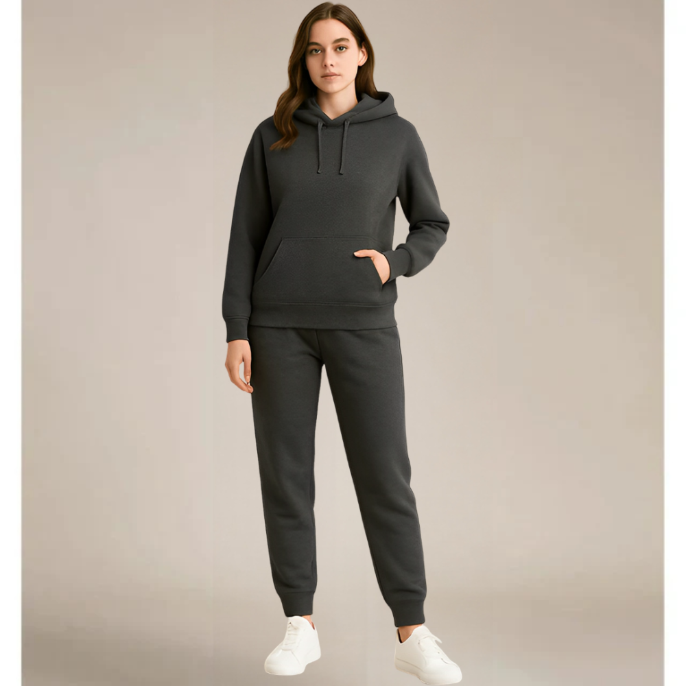 Robin – Unisex Huppari & Verryttelyhousut Setti