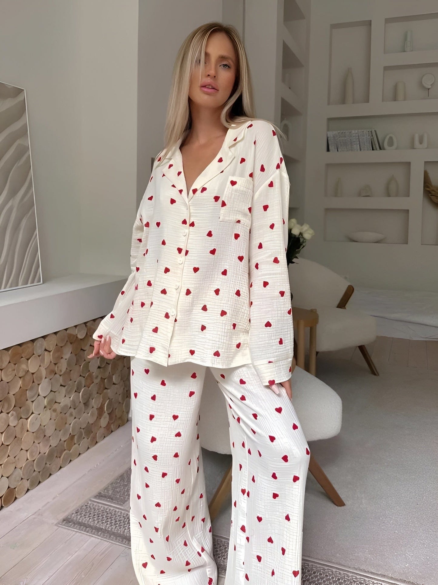 Lola – Tyylikäs pyjama sydänkuviolla