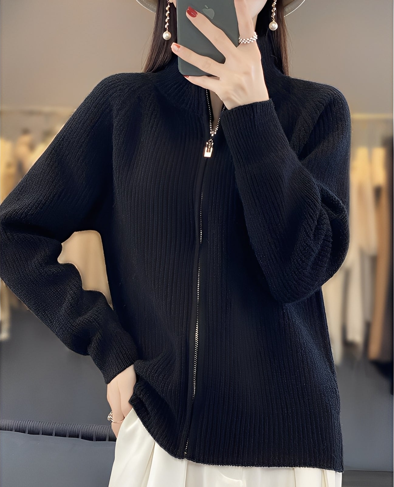 Margaret - Villatakki villasta vetoketjulla naisille