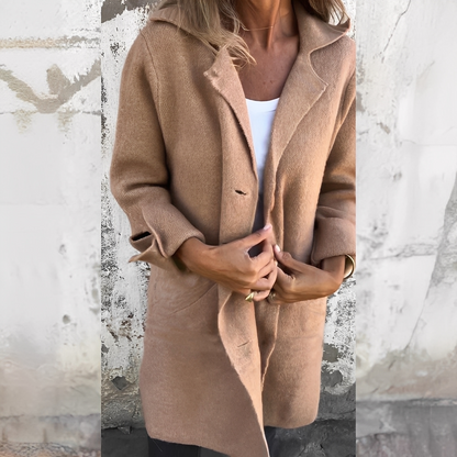 Odile - Pitkä rento takki kääntökauluksilla naisille