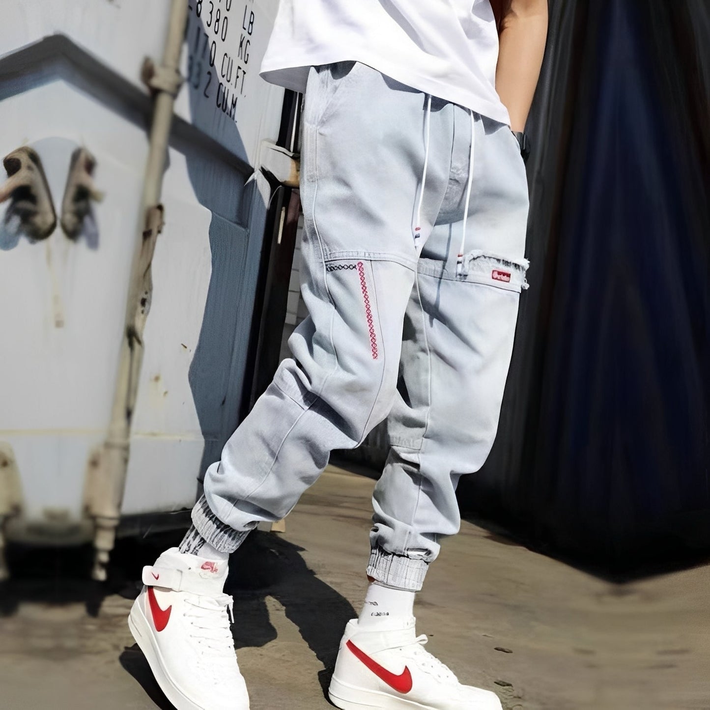 Victor - Tyylikkäät lökö-farkut joustavilla resoreilla miehille