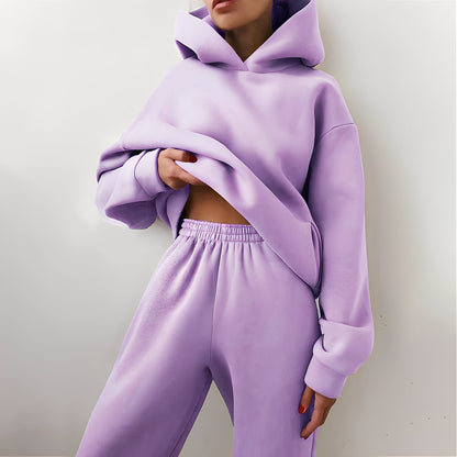 Wenona - Mukava vapaa-ajan setti hupulla naisille