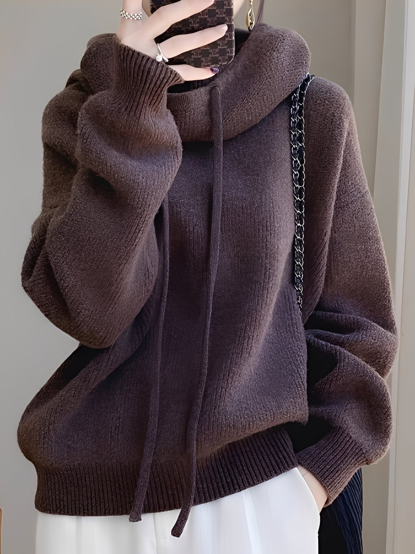 Mercia - Nykyaikainen huppari hupulla naisille