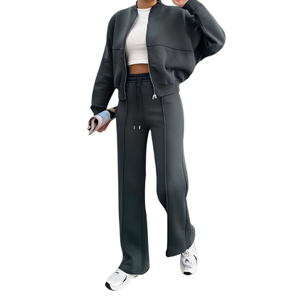 Nina - Moderni kaksiosainen lounge-setti naisille