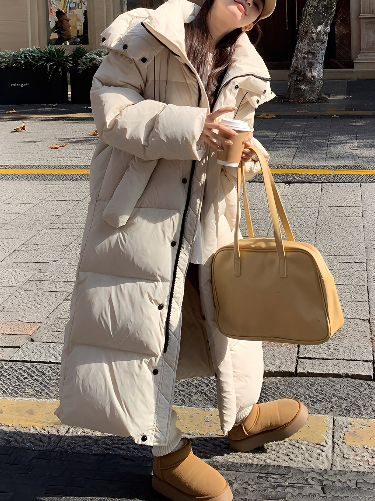 Hazel - Trendikäs pitkä hupparitakki naisille