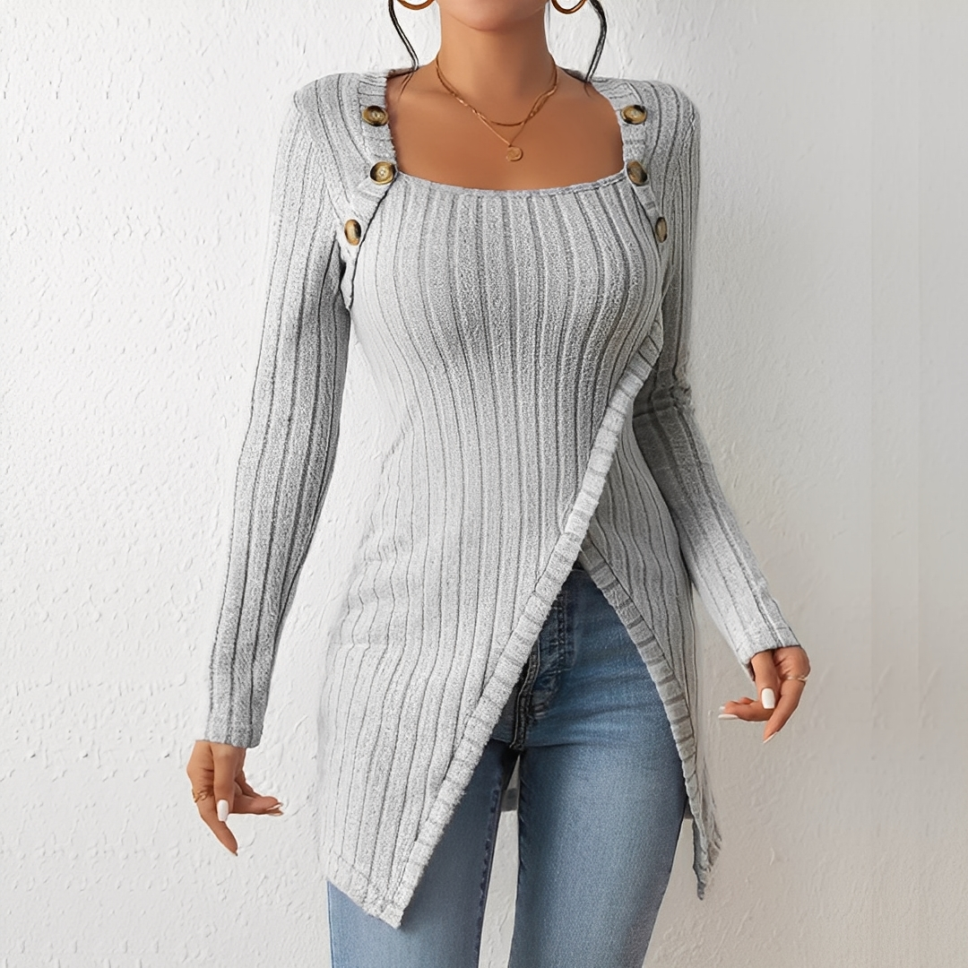 Alfreda - Neulottu paita napeilla naisille