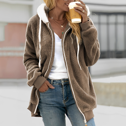 Chloe - Lämmin, Sherpa-vuorattu huppari naisille