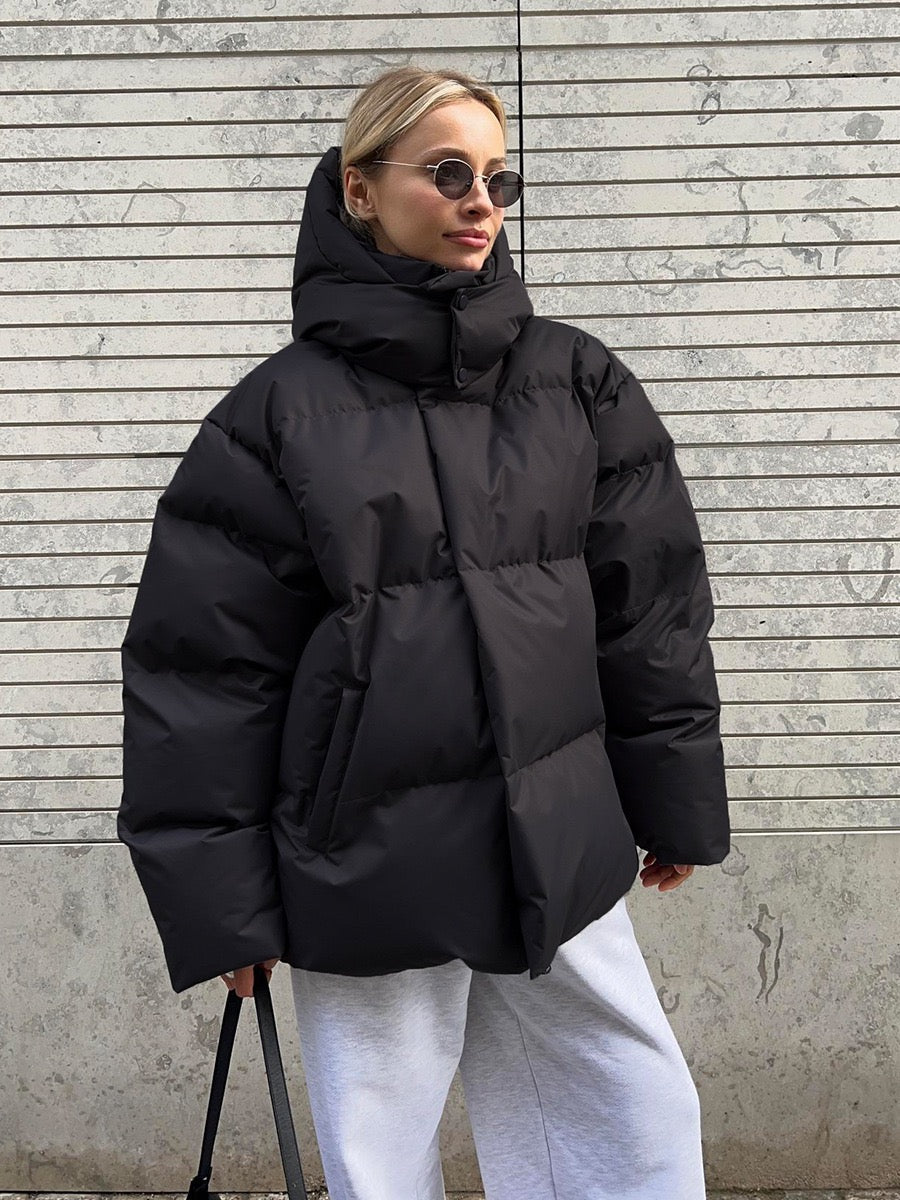 Natalia – Toppatakki hupulla