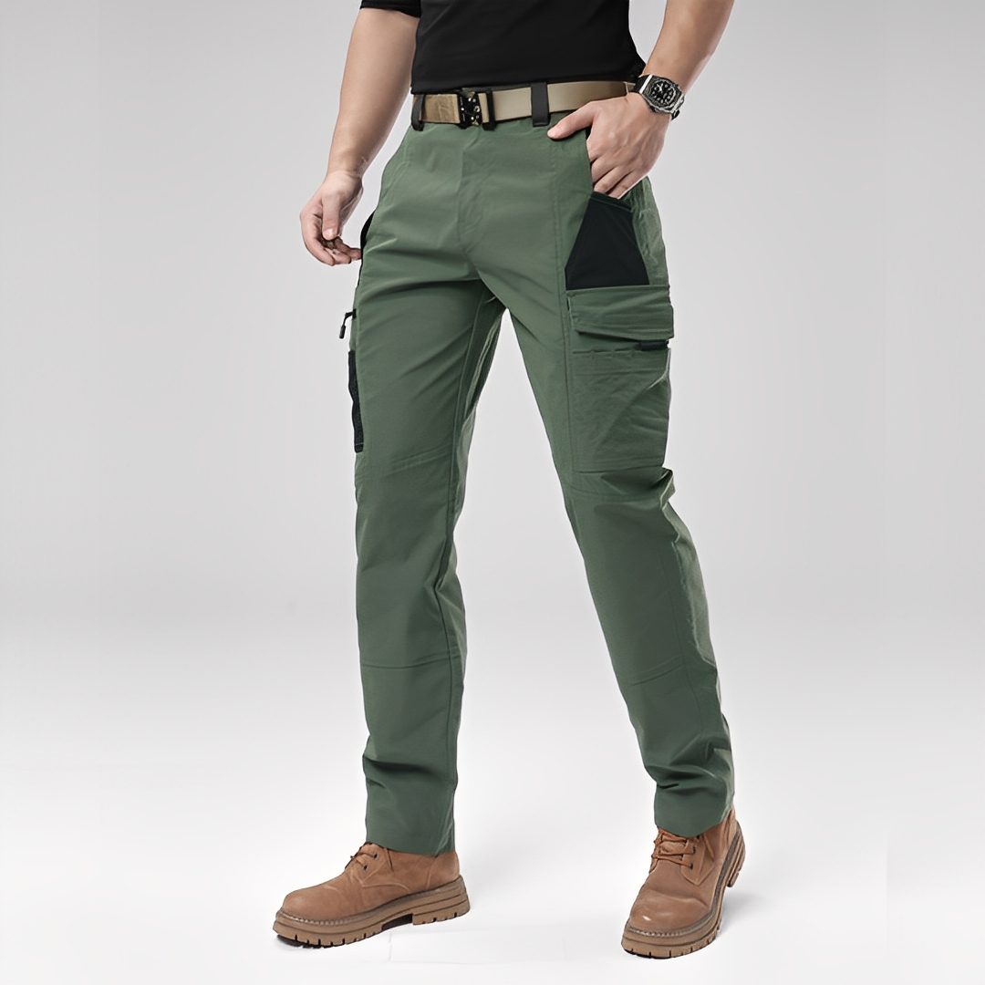 Aljie – Rento housut useilla taskuilla miehille