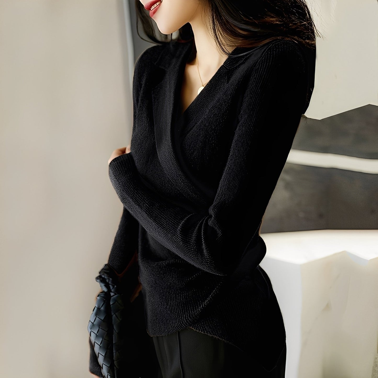 Yara - Tyylikäs naisten pitkähihainen villapaita