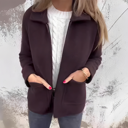 Abby - Tyylikäs, lämmin takki taskuilla naisille