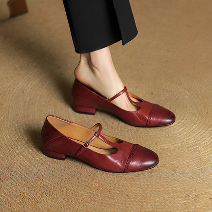 Bella - Rentoja nahkaballerinoja T-muotoisella soljella naisille