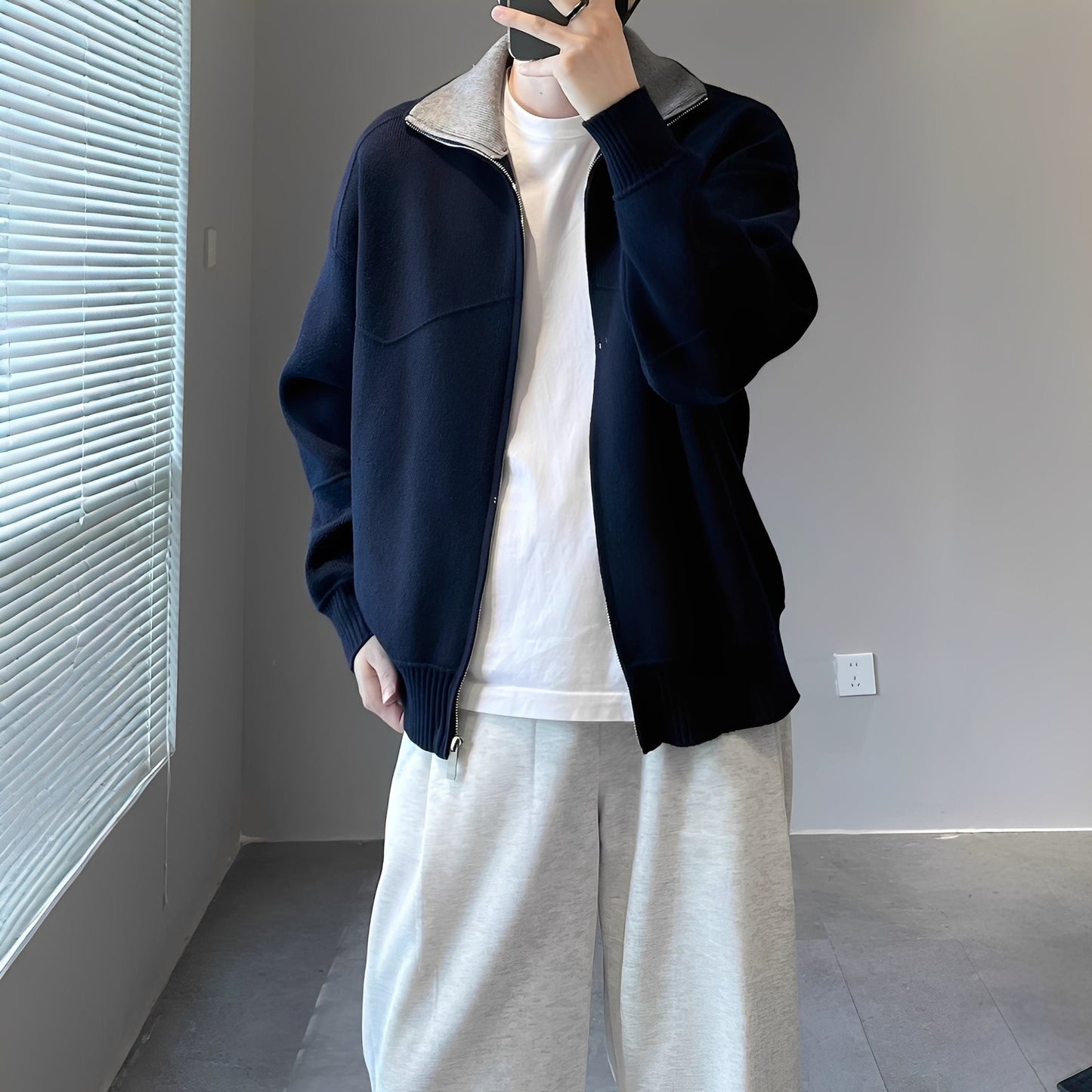 Henry - Muodikas, vapaasti neulottu villatakki miehille