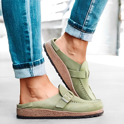 Briana - Mukavat Slip-On-sandaalit soljella naisille