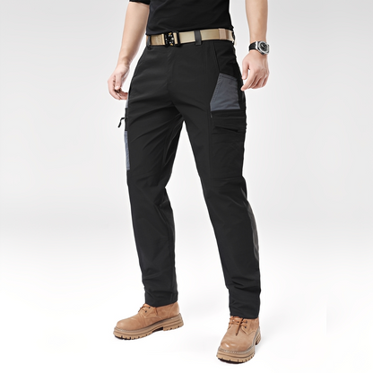 Aljie – Rento housut useilla taskuilla miehille