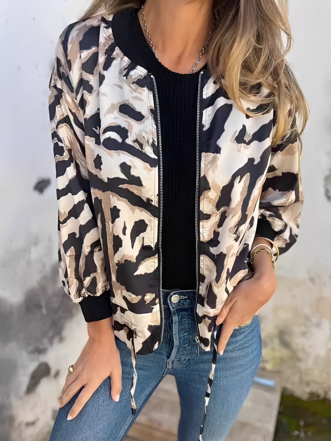 Ryana - Tyylikäs takki vetoketjulla naisille