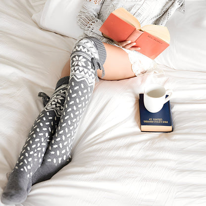 Corinne - Tyylikkäät joulun villasukat naisille