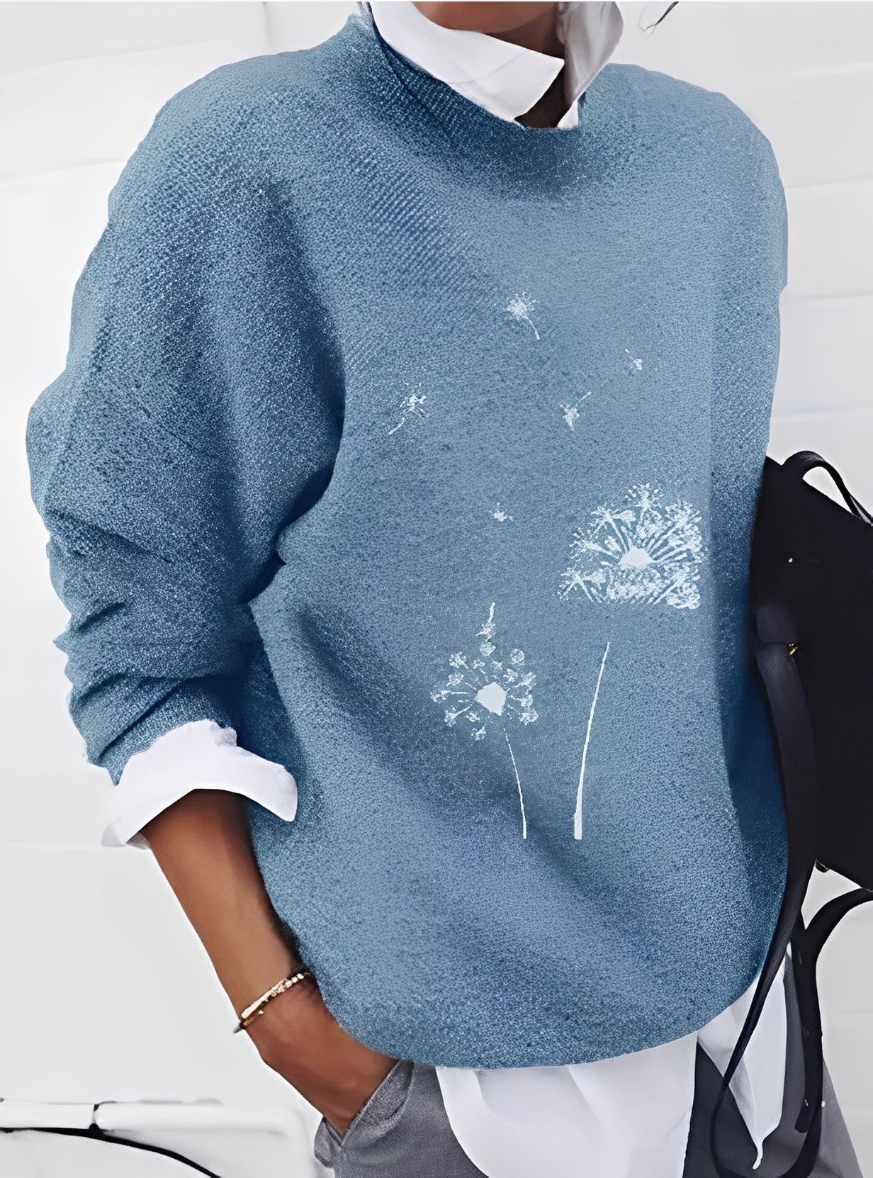 Milly - Tyylikäs, väljästi leikattu pusero painatuksella naisille