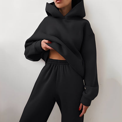 Wenona - Mukava vapaa-ajan setti hupulla naisille