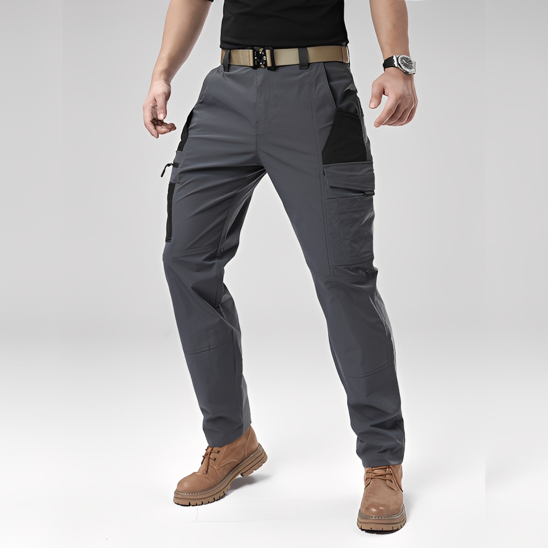 Aljie – Rento housut useilla taskuilla miehille