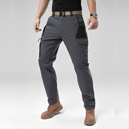 Aljie – Rento housut useilla taskuilla miehille