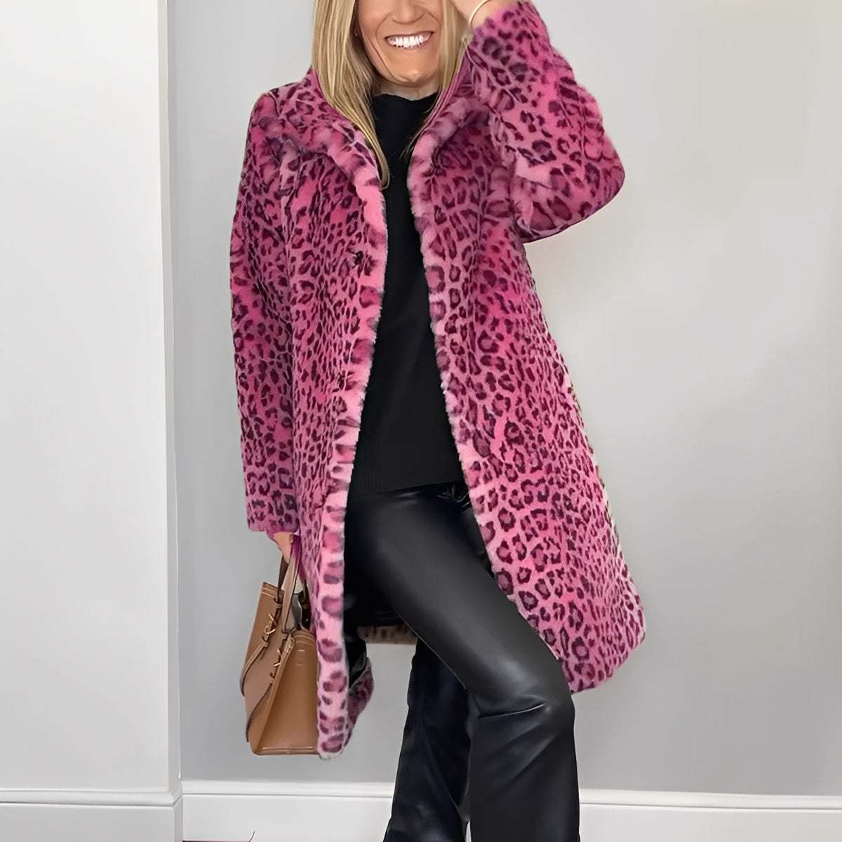 Ellen - Tyylikäs pehmotakki printillä naisille