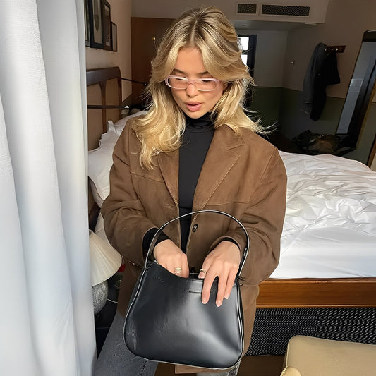 Laura - Klassinen nahkatakki käännekauluksella naisille