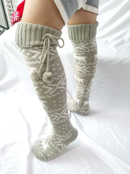 Gabrielle - Tyylikkäät, lämpimät joulusukat naisille