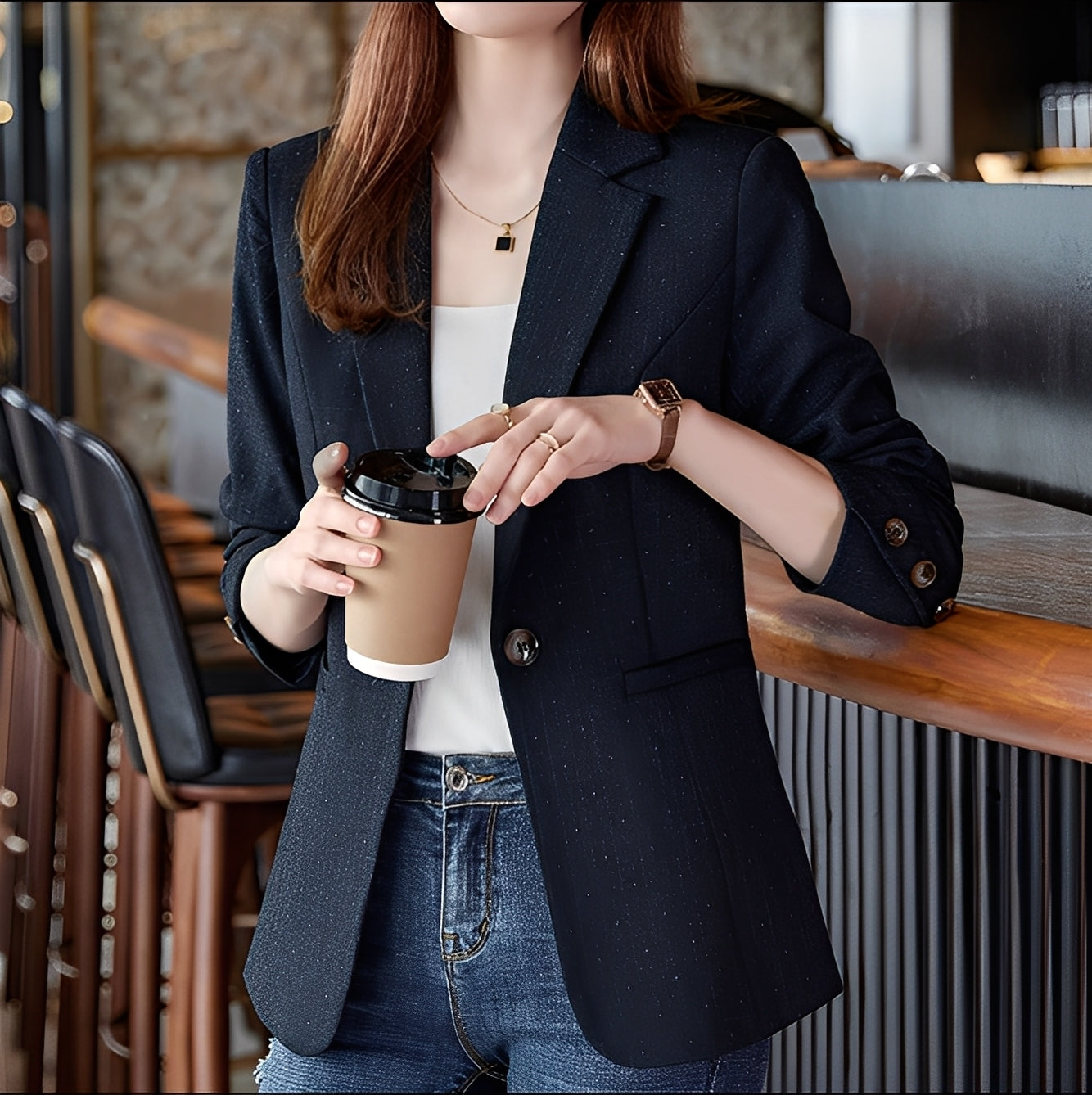 Claudia - Tyylikäs ruudullinen bleiseri naisille