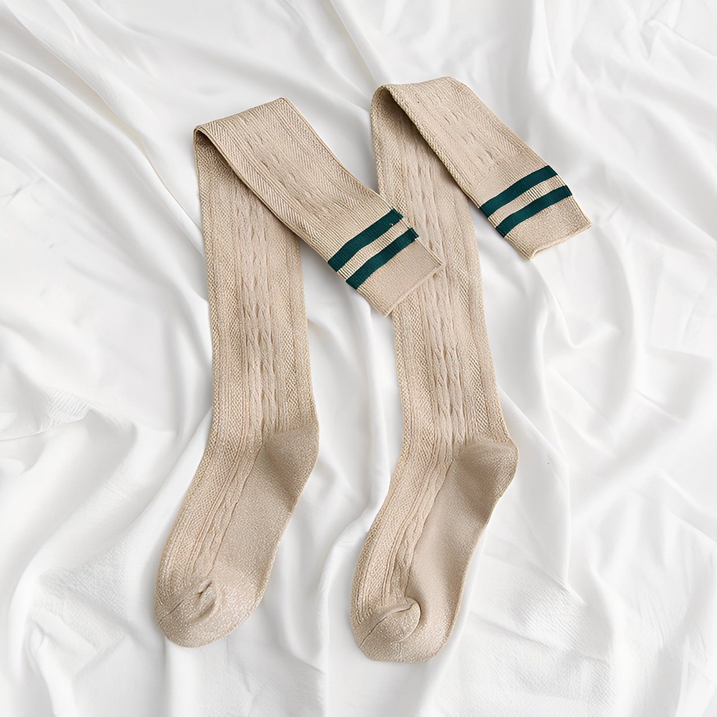 Zella - Tyylikkäät yli polven sukat naisille