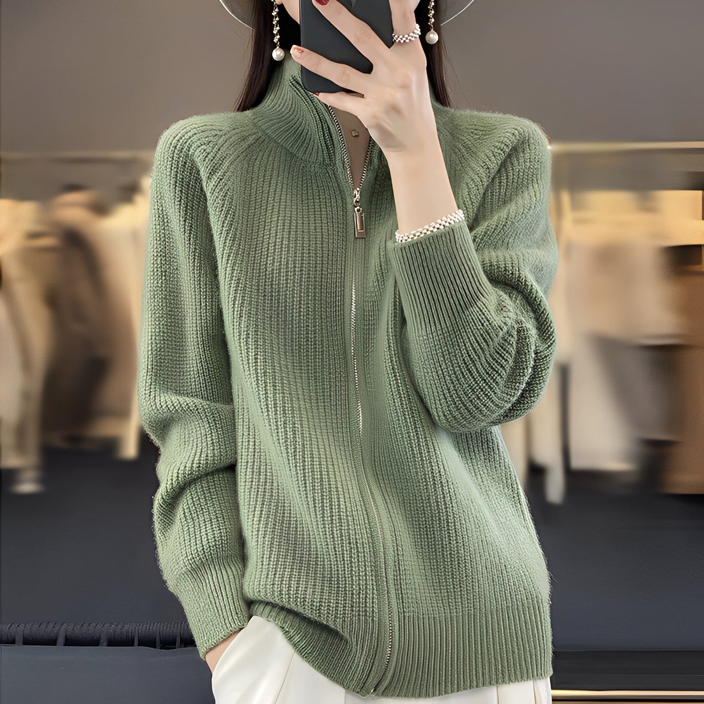 Margaret - Villatakki villasta vetoketjulla naisille