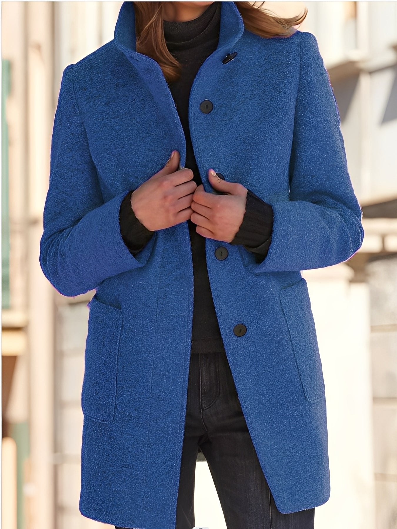 Julissa - Lämmin talvitakki taskulla naisille