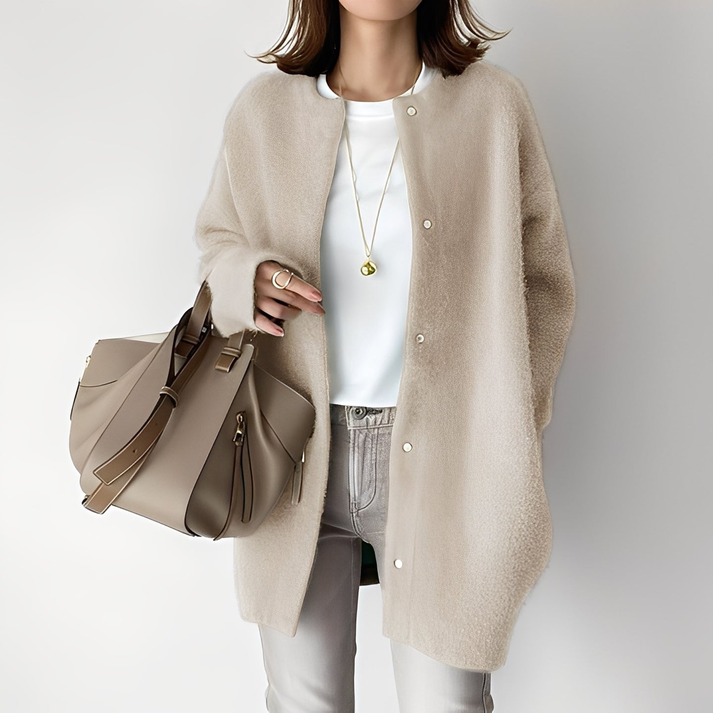 Lucille - Talvinen elegantti ja lämmin neuletakki naisille