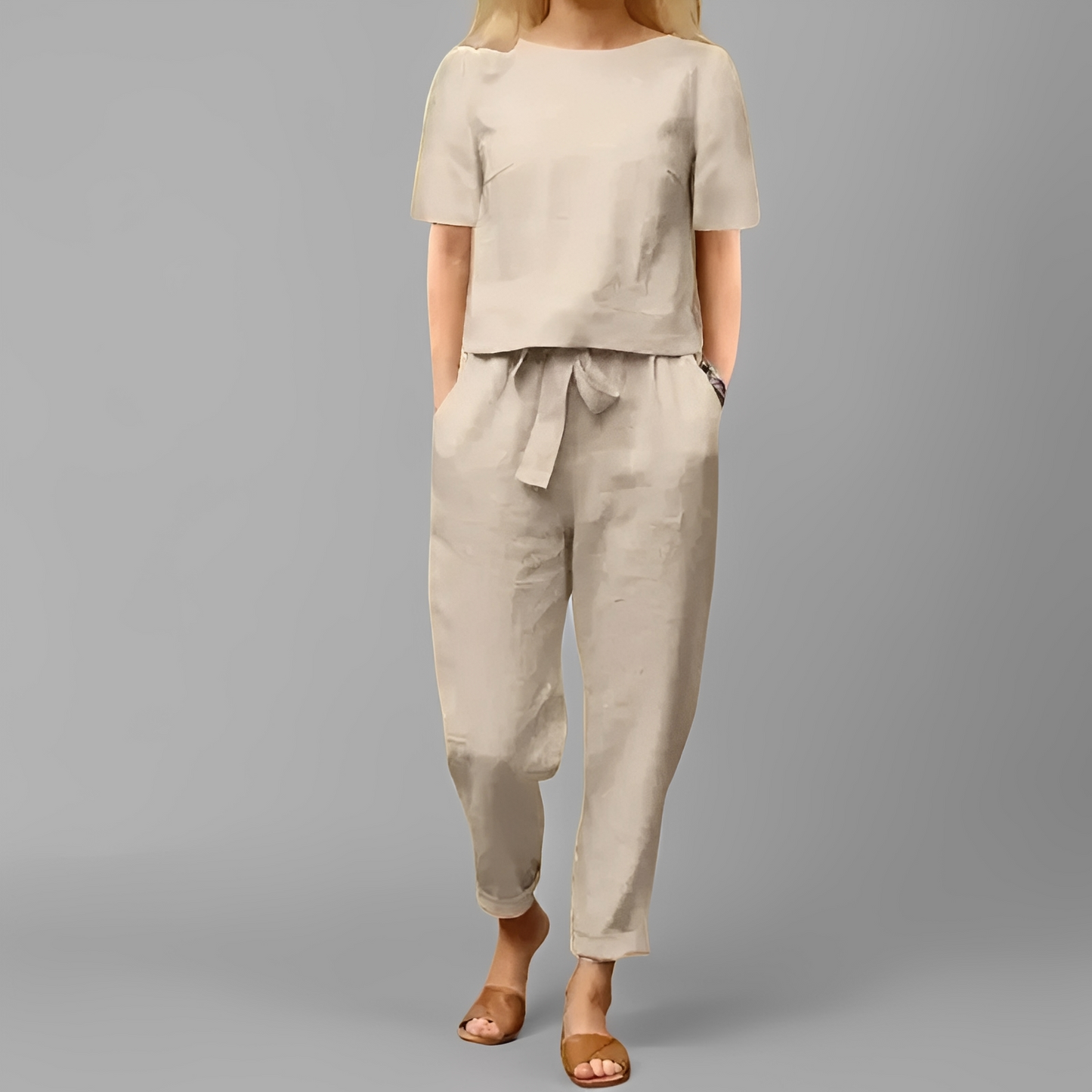 Andréana - Tyylikäs asu naisten haalarilla