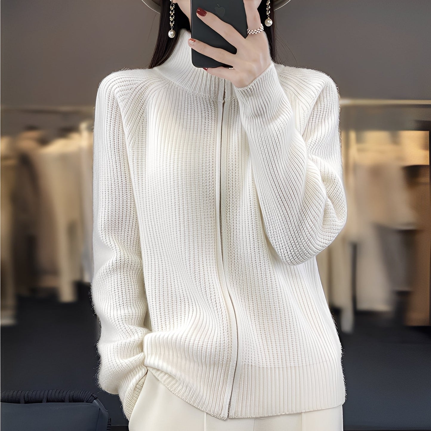 Margaret - Villatakki villasta vetoketjulla naisille