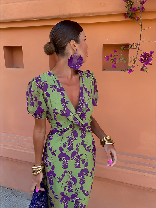 Étiennette - Tyylikäs ja elegantti mekko naisille