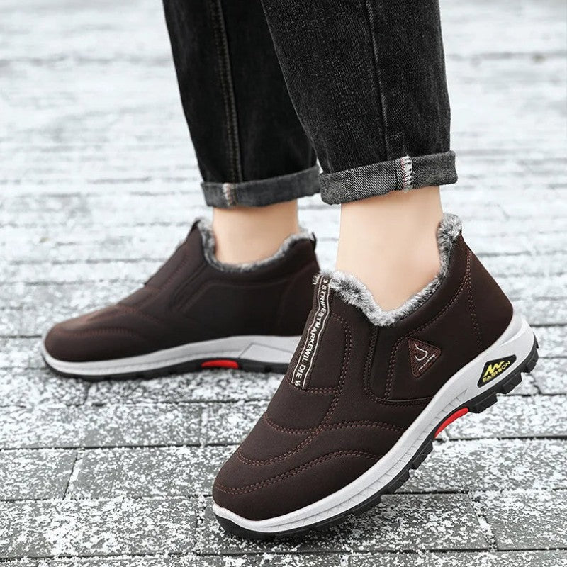 GripTrail – Naisten tennarit liukumattomalla fleece-pohjalla