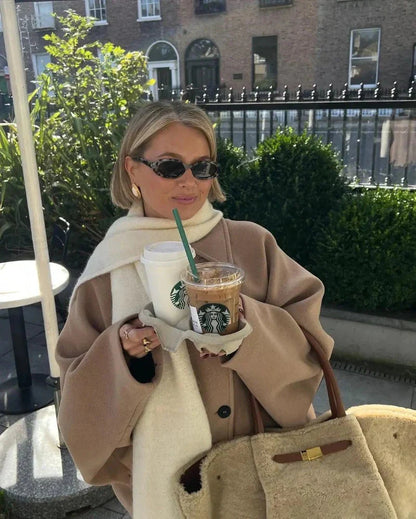 Jessy – Beige ylitysmantel naisille