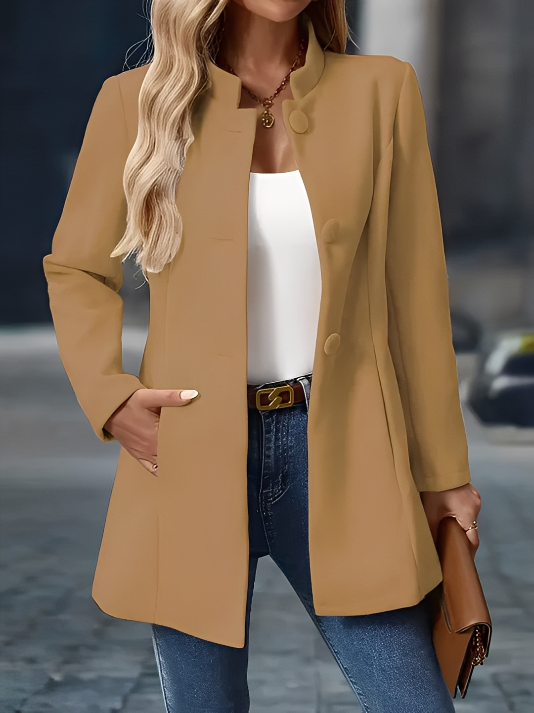 Cornélie - Lämmin talvitakki napeilla naisille