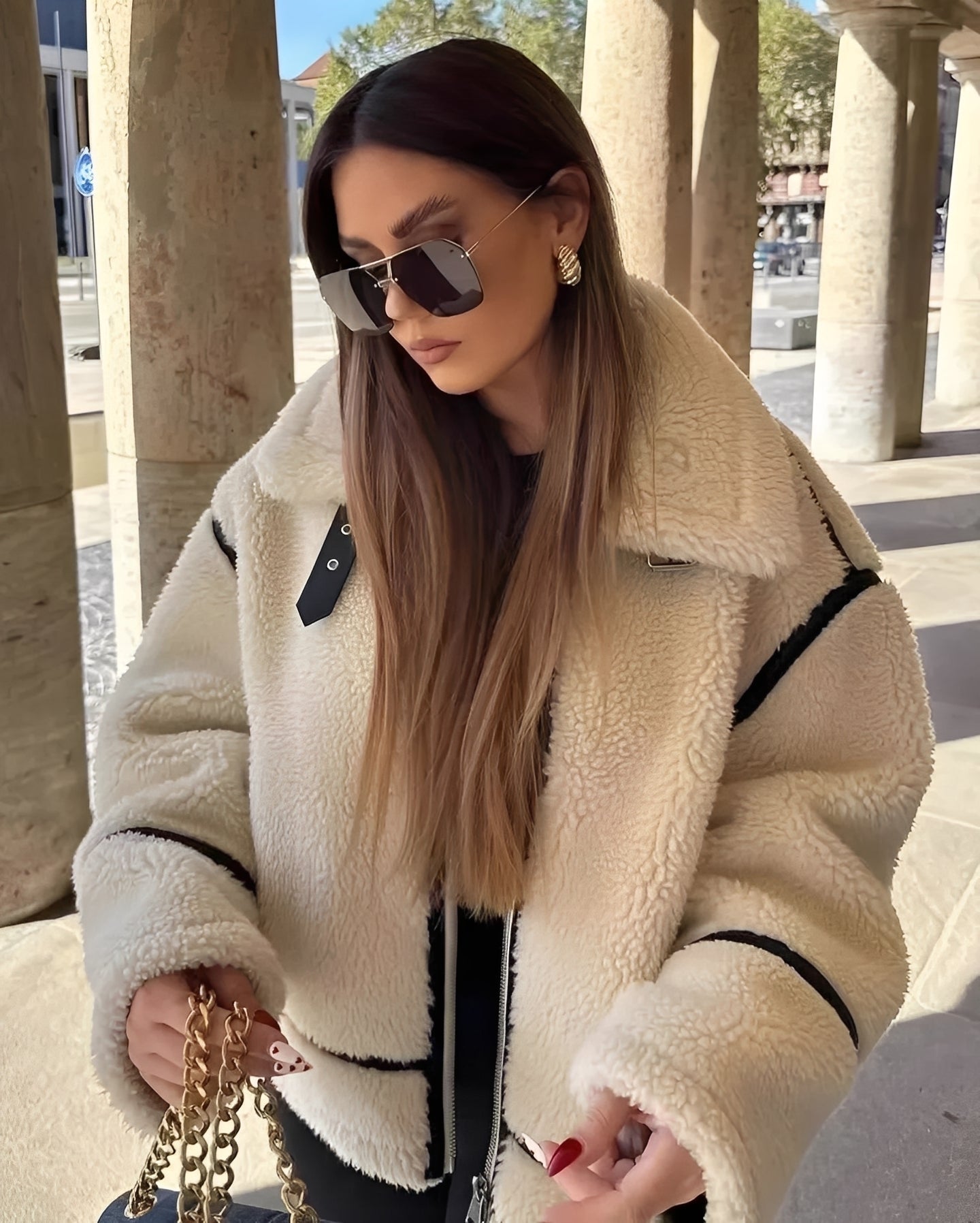 Irene - Lämmin, paksu pehmoturkistakki naisille