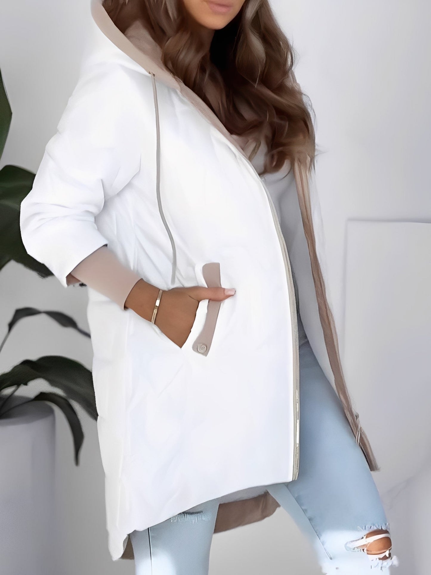 Sharla - Muotikas lämmin takki hupulla naisille